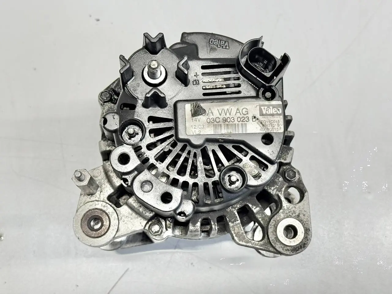 Lichtmaschine Generator Alternator Golf VW Touran 1.6 FSI 1T1 2003 03C903023B