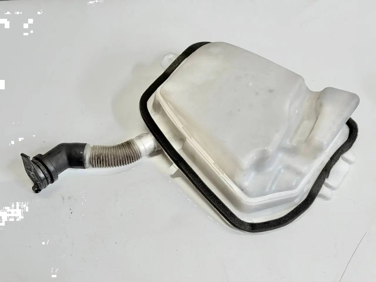 Wischwasserbehälter mit Pumpe Hinten BMW 320D E46 3FL Touring 2004 61688374558