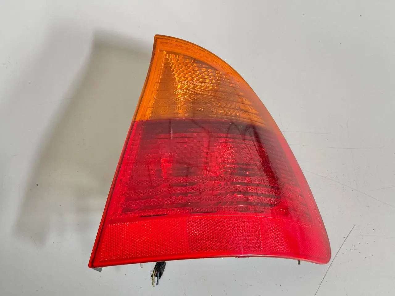Rücklicht Rückleuchte Heckleuchte rechts BMW 320D E46 3FL Touring 63216926386