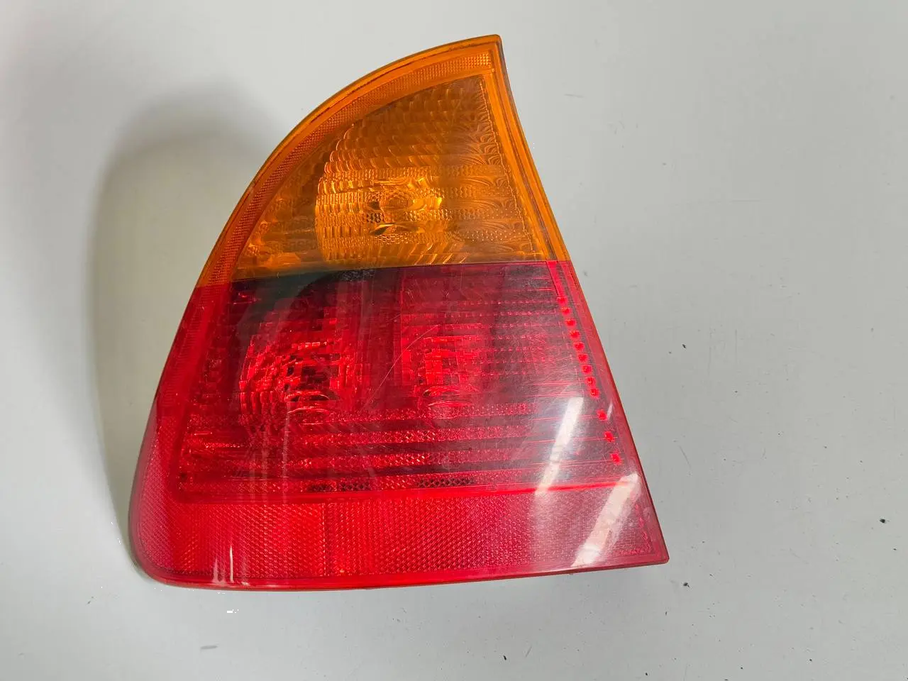 Rückleuchte Heckleuchte Rücklicht links BMW 320D E46 3FL Touring 2004 8368757