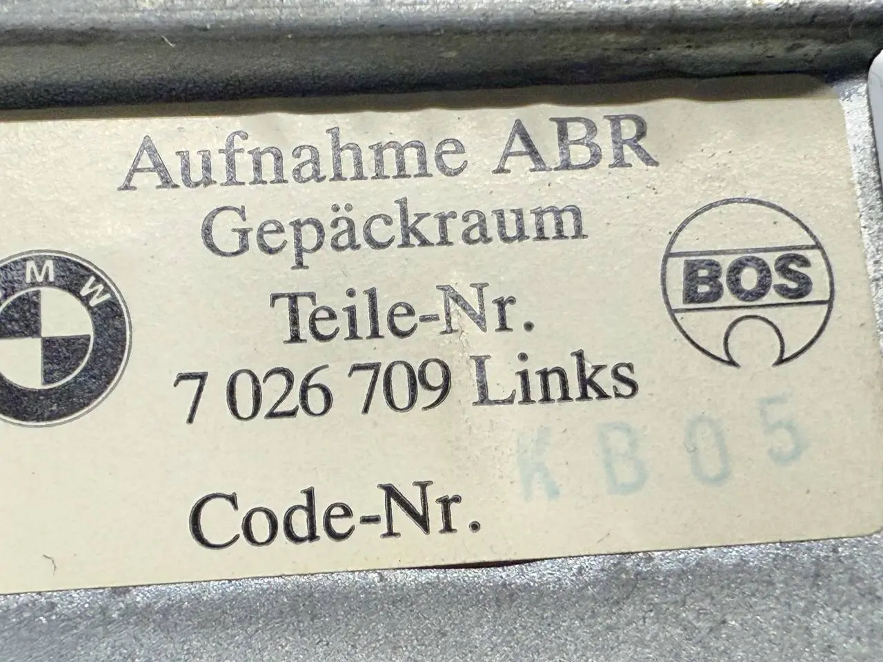 Halter für Heckrollo Gepäckraumabdeckung BMW 320D E46 3FL Touring 2004 7026709