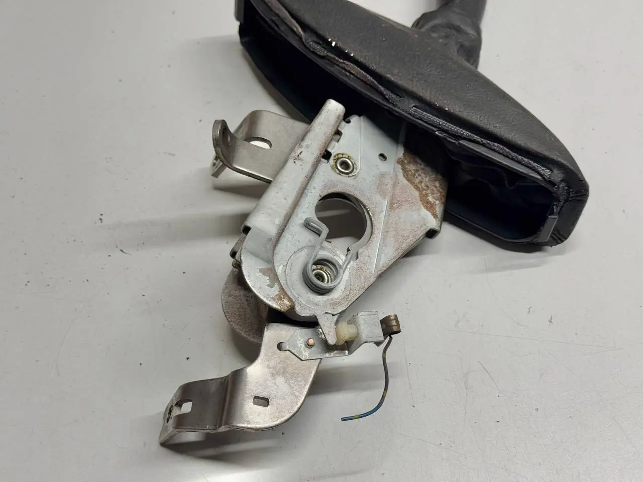 Handbremshebel Handbremse Hebel Griff BMW 320D E46 3FL Touring 2004 1164485