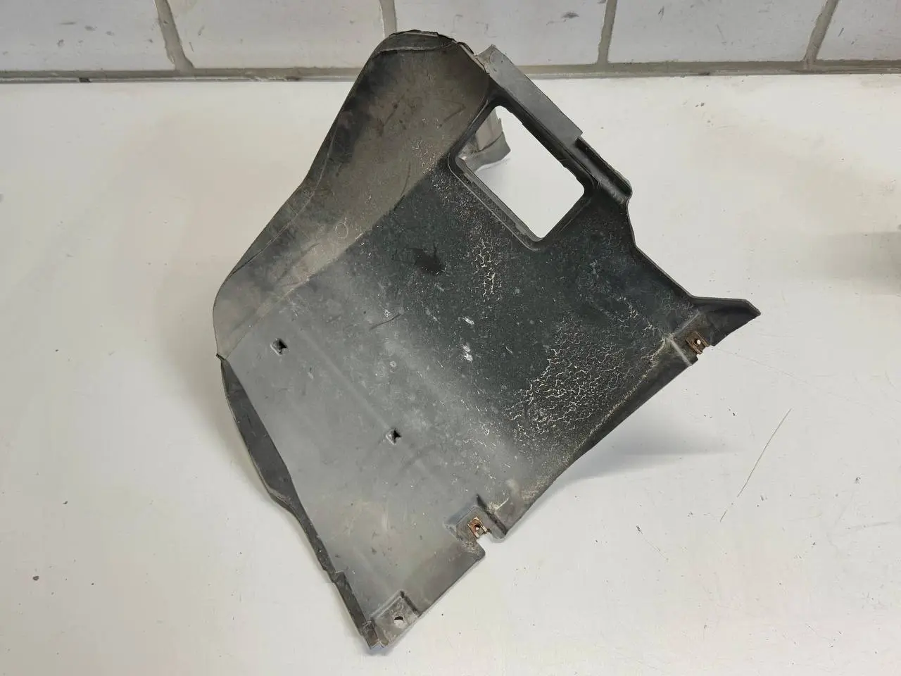 Kunststoffschutz Radlauf Innen vorn BMW 320D E46 3FL Touring 2004 51718193812