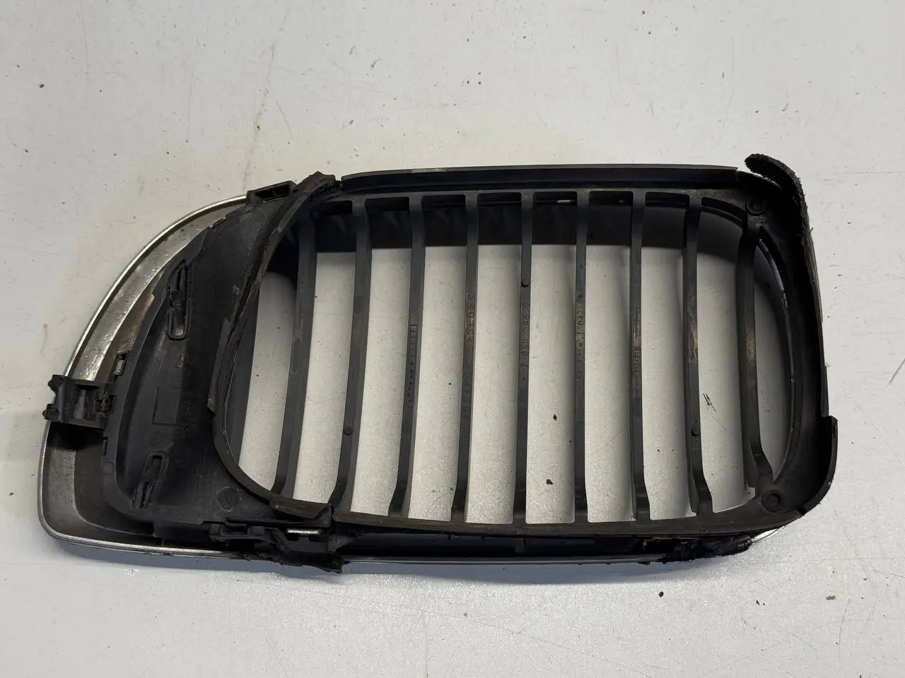 Kühlergrill Frontgrill Lufteinlass 320D BMW 320D E46 3FL Touring 2004 70721309