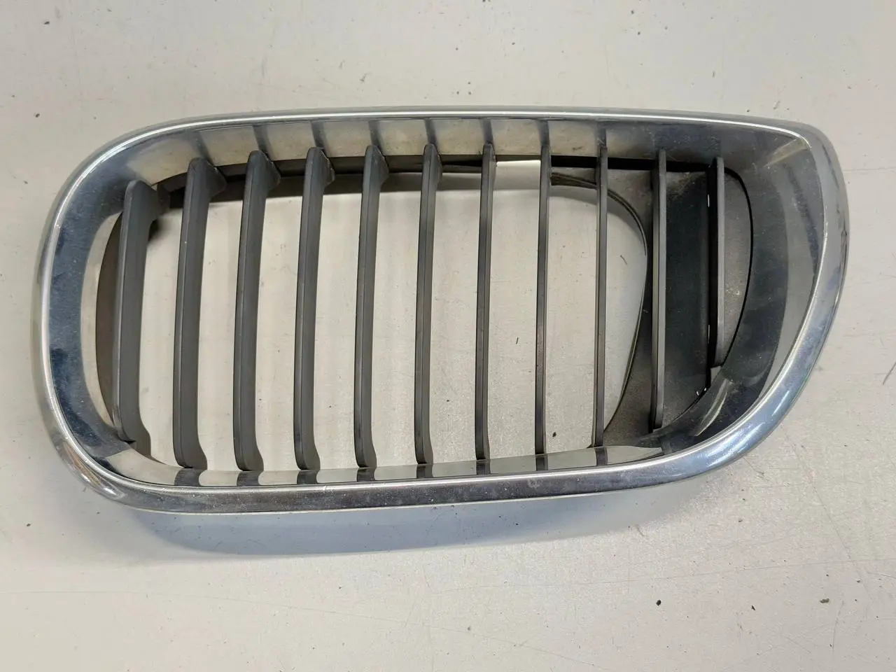 Kühlergrill Lufteinlass Frontschürze 70721299 BMW 320D E46 3FL Touring 70395490