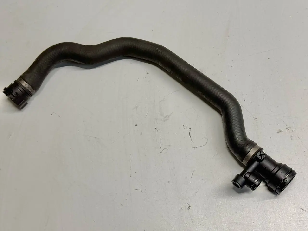 Kühlwasserschlauch Leitung 11532249778 BMW 320D E46 3FL Touring 2004 052719