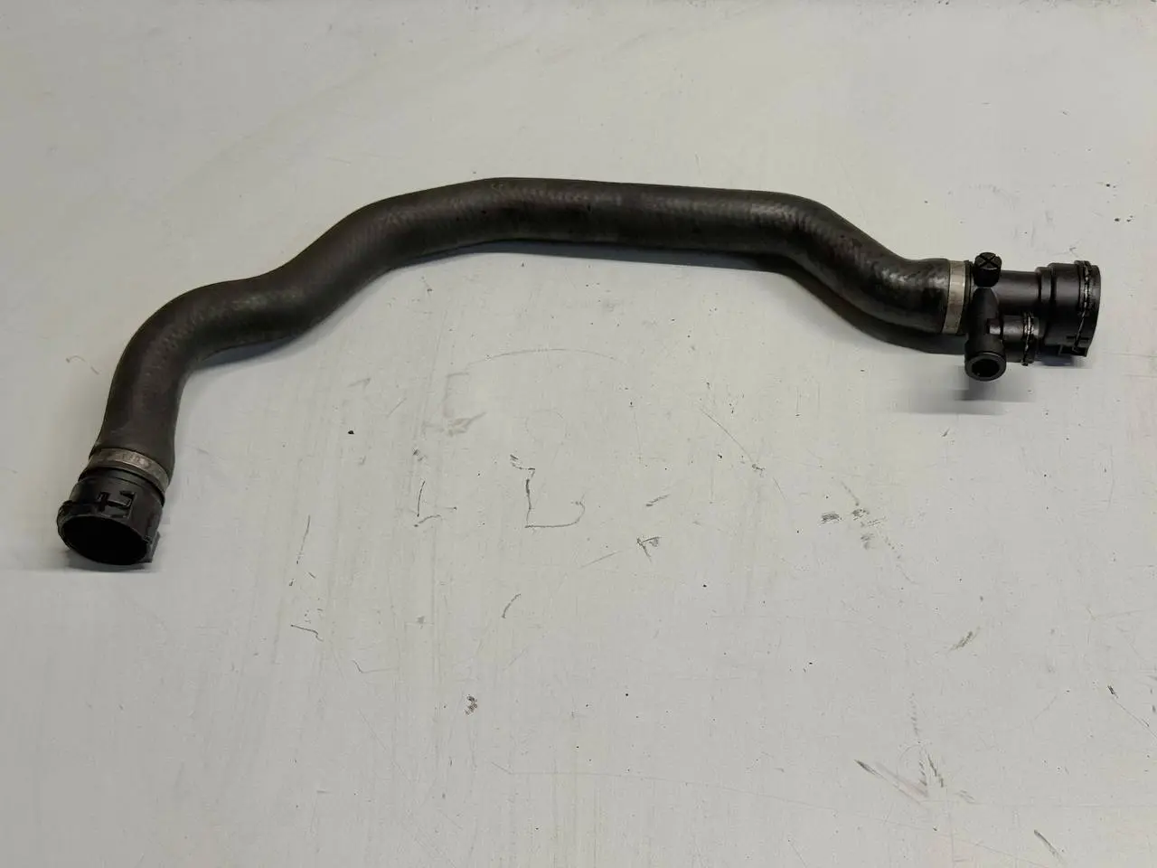 Kühlwasserschlauch Leitung 11532249778 BMW 320D E46 3FL Touring 2004 052719