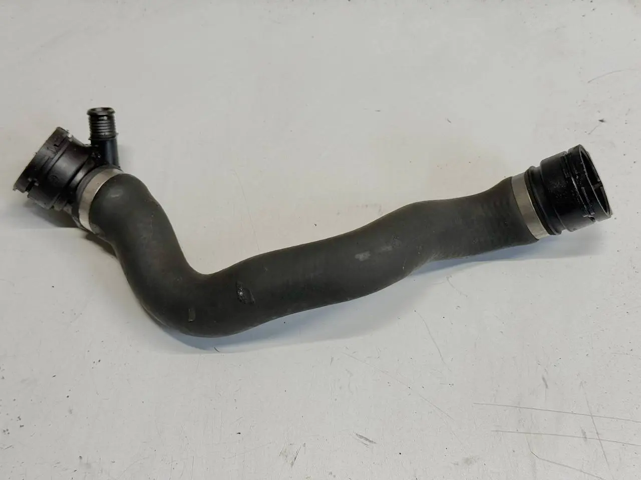 Kühlwasserschlauch Wasserschlauch 320D BMW 320D E46 3FL Touring 2004 7789718
