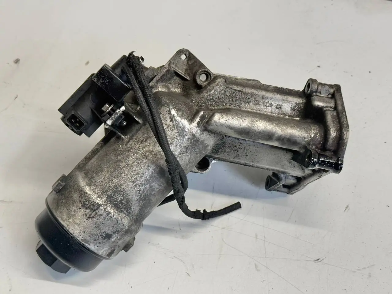 Ölfiltergehäuse mit Ölkühler 320D 3FL BMW 320D E46 3FL Touring 2004 7787072
