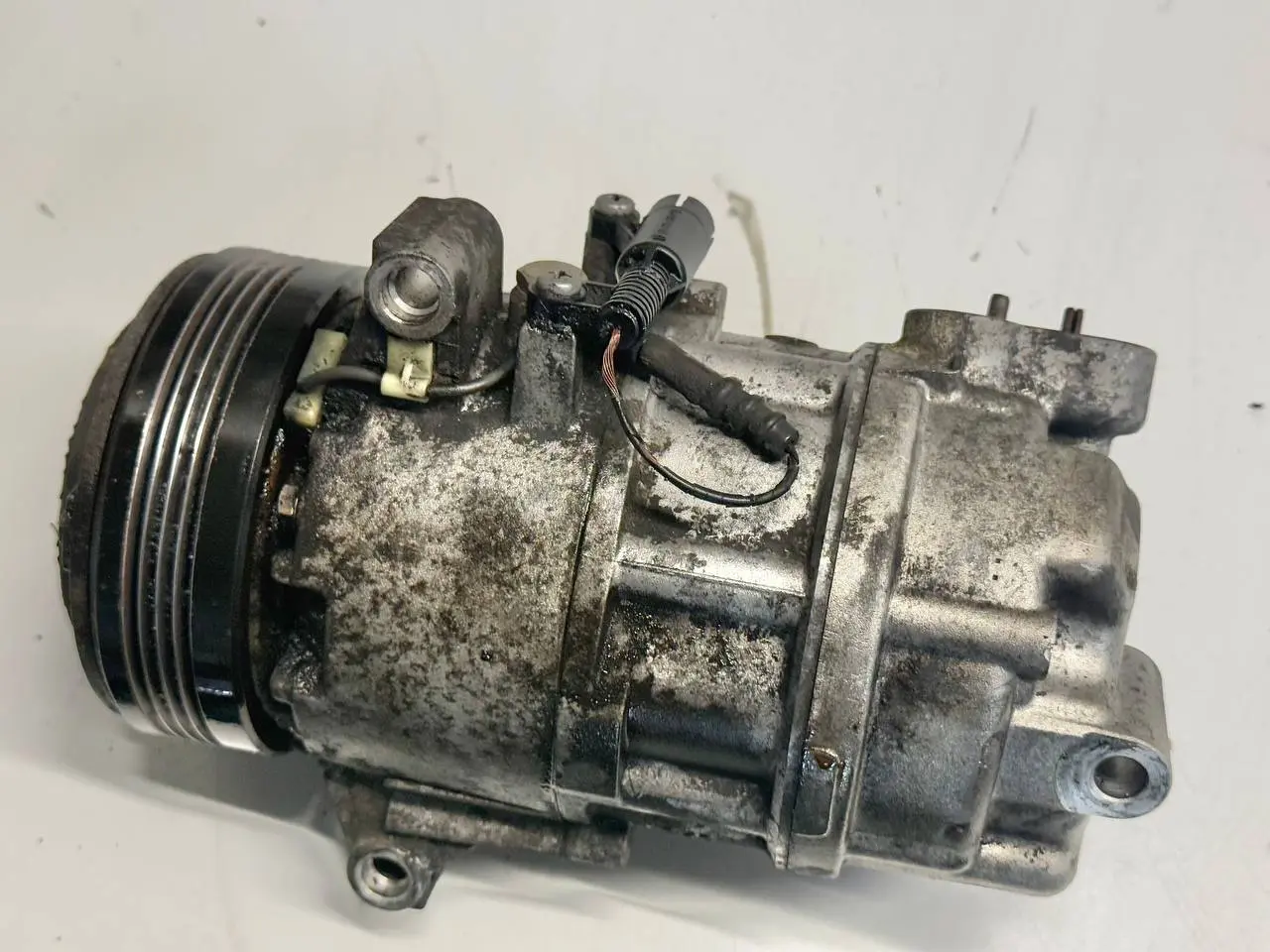 Klimakompressor Klimapumpe Kompressor BMW 320D E46 3FL Touring 2004 64526905643