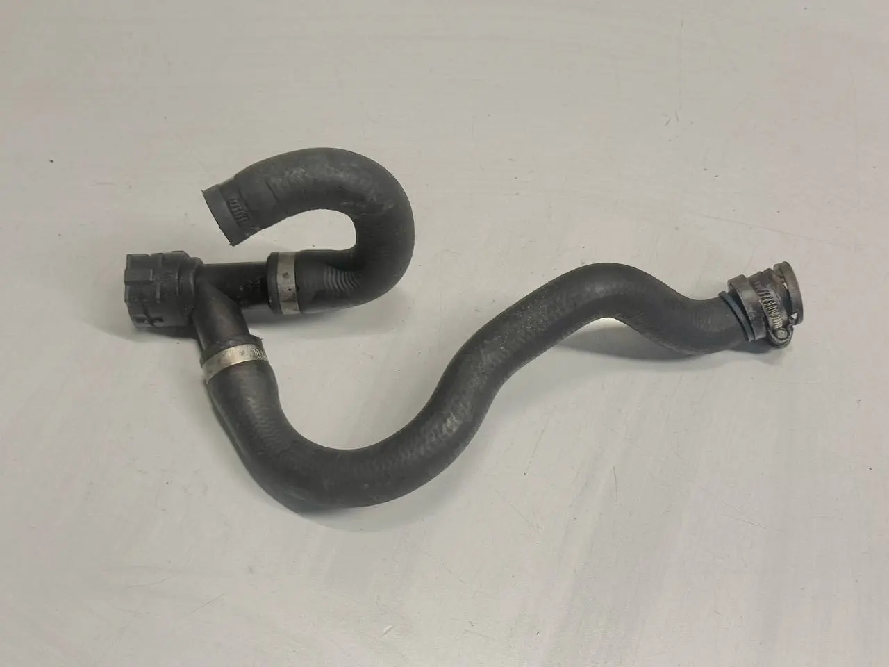 Kühlwasserschlauch Kühlerschlauch Wasserschlauch 320D E46 3FL Touring 7787405