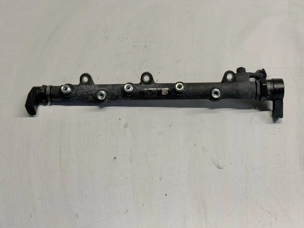 Kraftstoffverteiler Einspritzleiste BMW 320D E46 3FL Touring 2004 0445214030