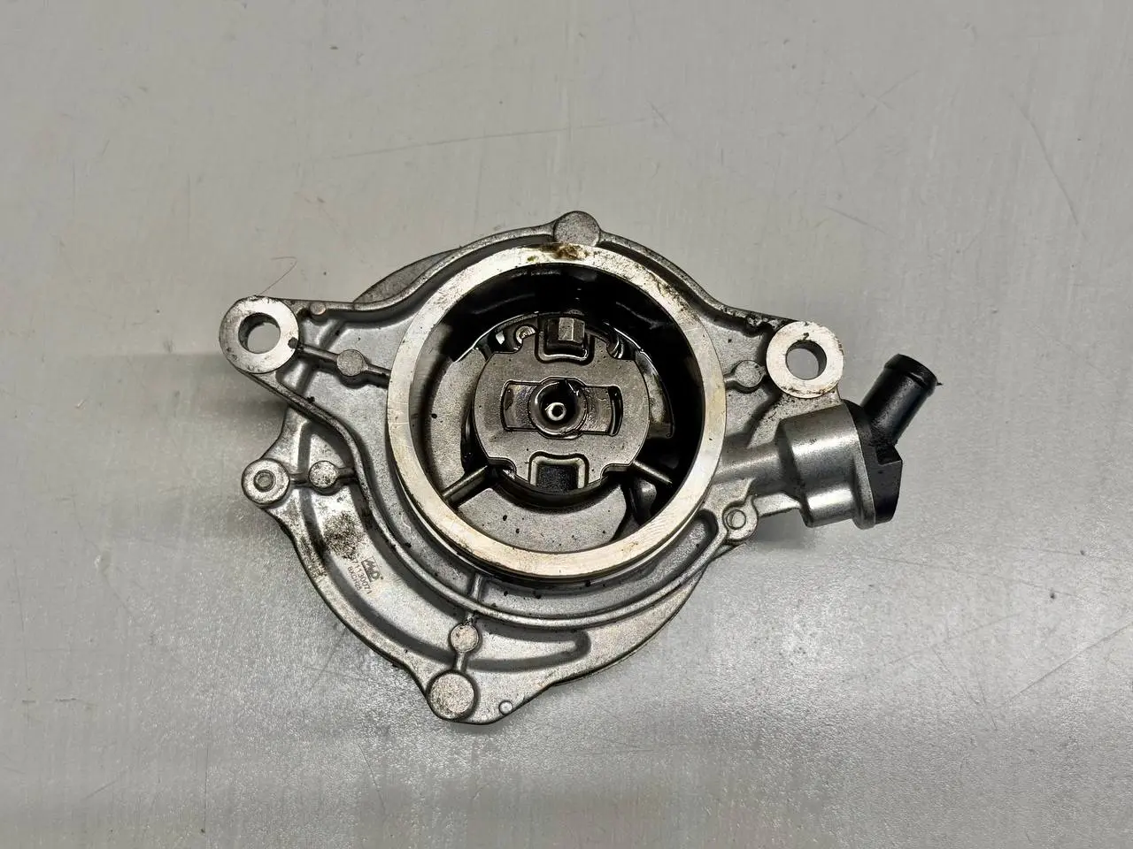 Vakuumpumpe Unterdruckpumpe " 320D BMW 320D E46 3FL Touring 2004 11667787366