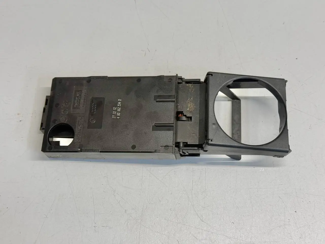 Getränkehalter Becherhalter Audi A6 Avant 4B5 TDI 2.5L 2002 4B0862534