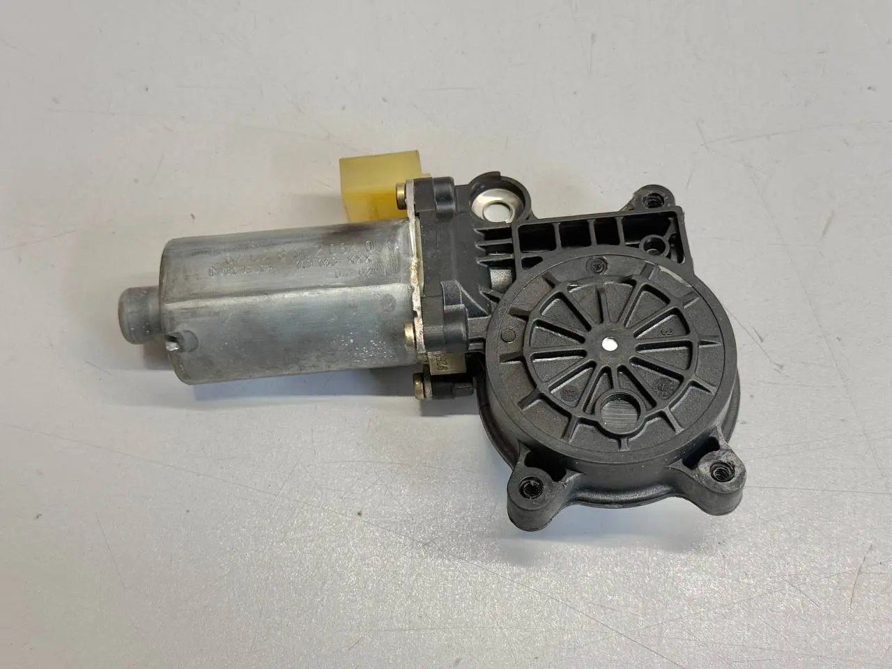 Fensterhebermotor rechts vorne BMW 320D E46 3FL Touring 2004 83620640