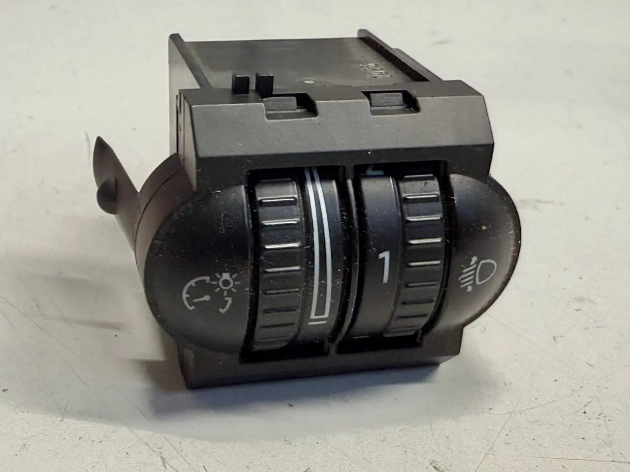 Schalter LWR Leuchtweitenregulierung VW Golf 5 1K1 1,9 TDI 2006 1K0941333