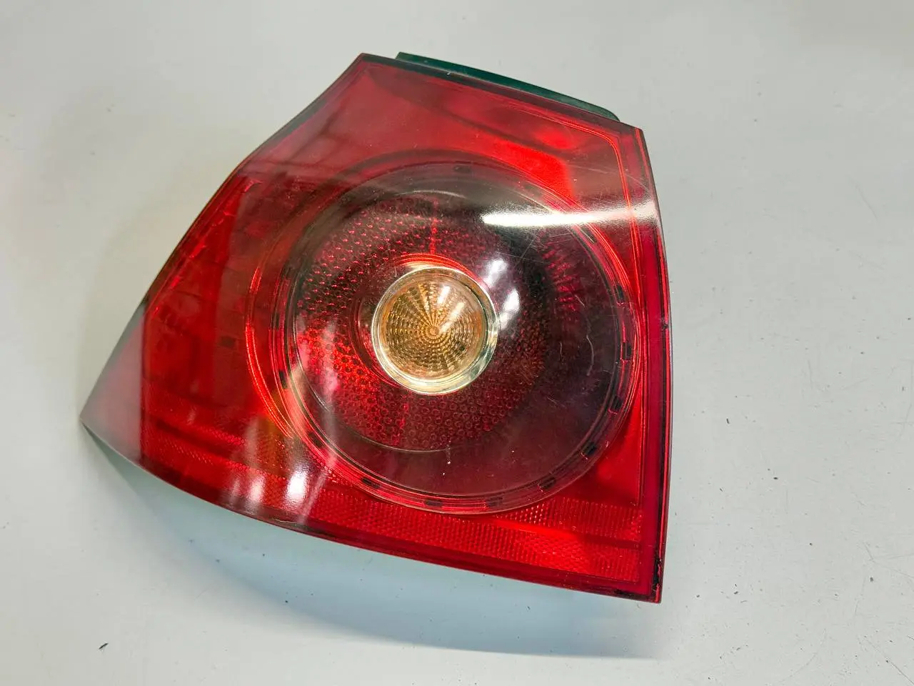 Rückleuchte Lampenträger Golf 5 1K1 1,9 VW Golf 5 1K1 1,9 TDI 2006 02528490102