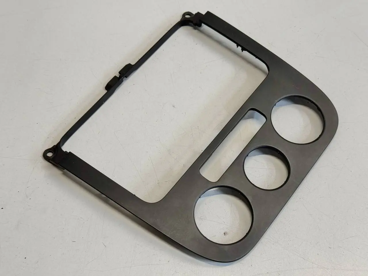 Mittelkonsole Blende Abdeckung Radio Golf VW Golf 5 1K1 1,9 TDI 2006 1K0858071