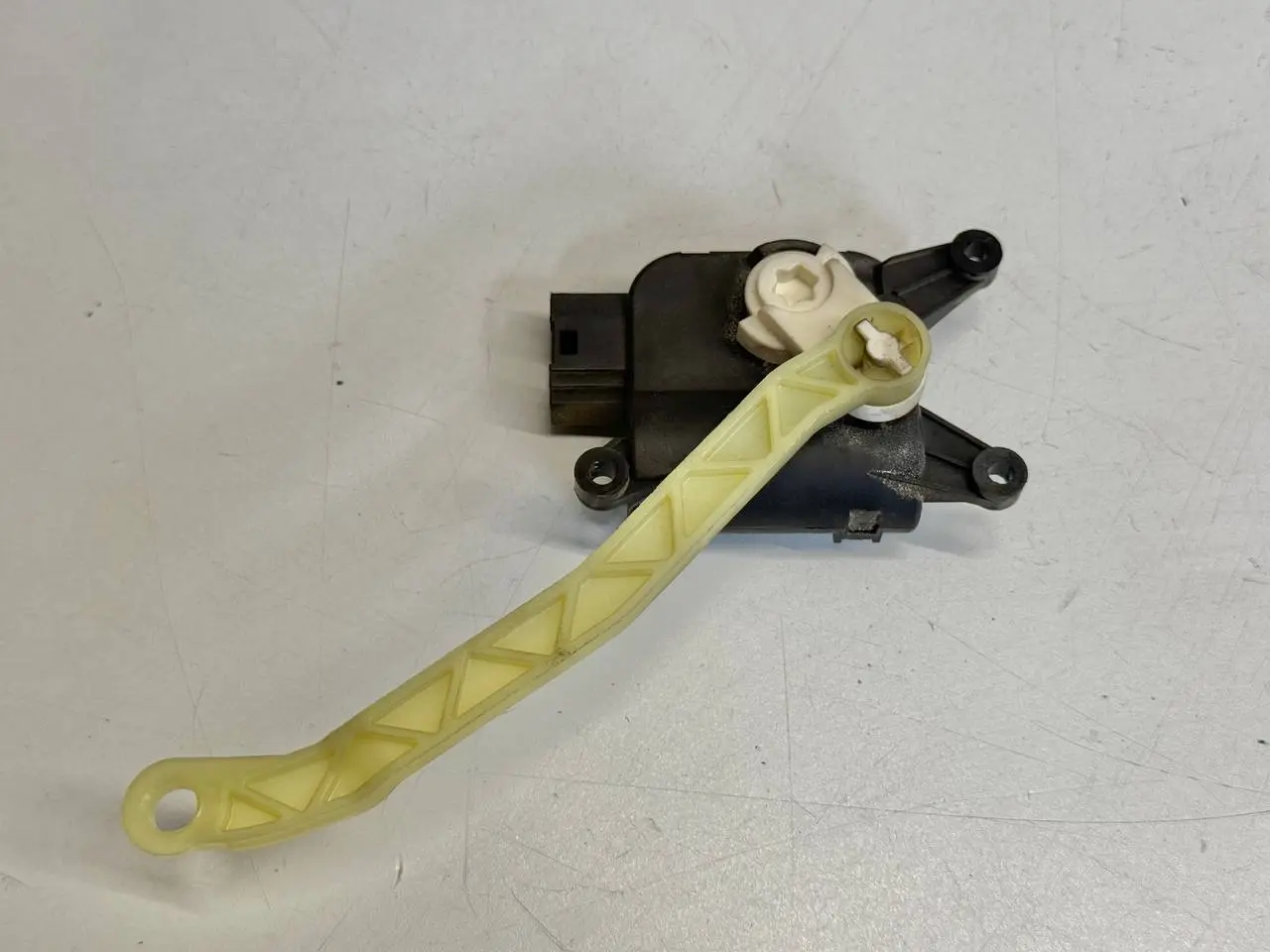 Stellmotor Heizung Klimaanlage für Golf 5 VW Golf 5 1K1 1,9 TDI 2006 0132801340