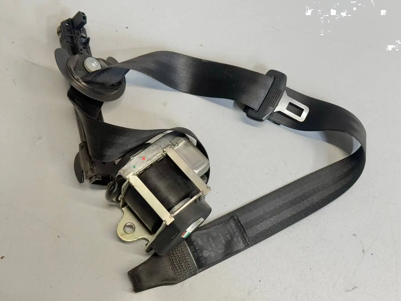 Gurt vorne rechts Golf 5 1K1 1,9 TDI 2006 VW Golf 5 1K1 1,9 TDI 2006 1K3857706