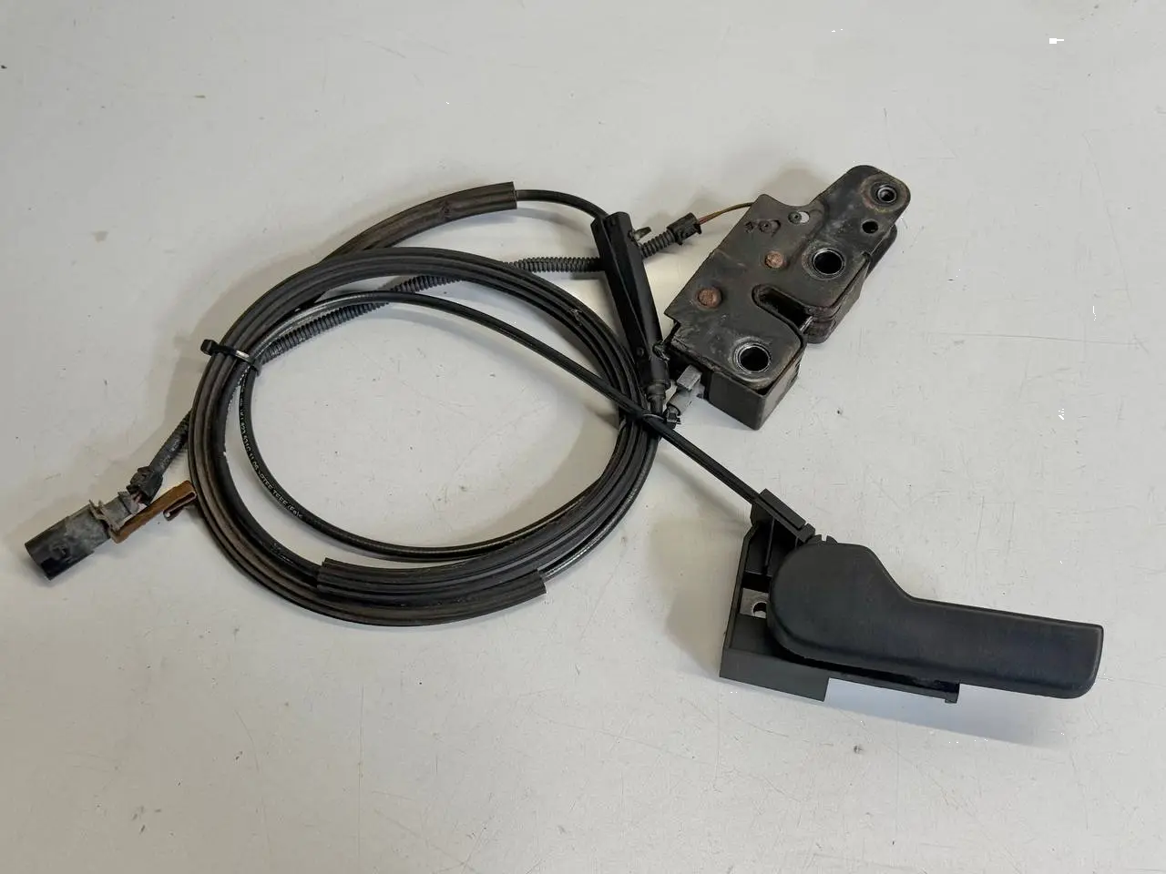 Motorhaubenseil Zugstrang Frontklappe VW Golf 5 1K1 1,9 TDI 2006 1K1823531C