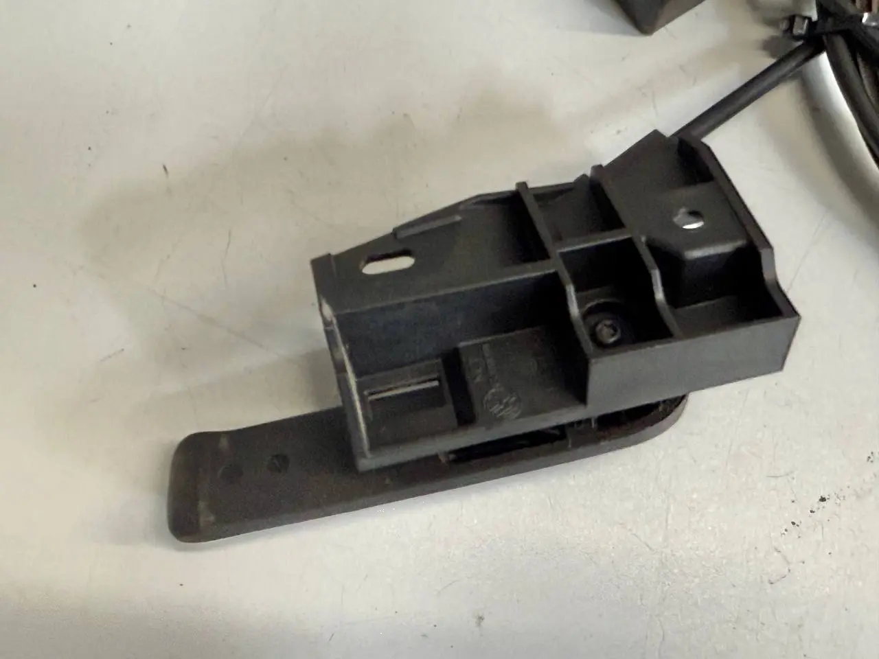 Motorhaubenseil Zugstrang Frontklappe VW Golf 5 1K1 1,9 TDI 2006 1K1823531C