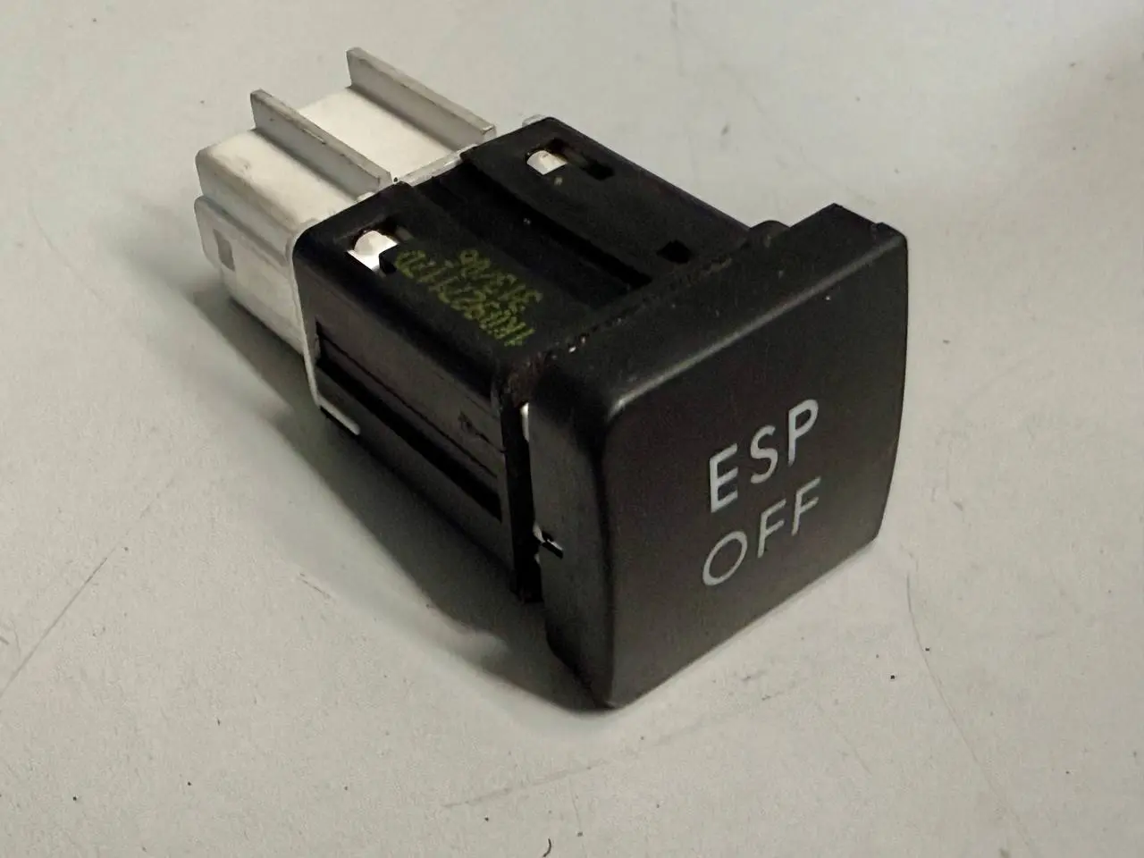 ESP Schalter Drucktaste Golf 5 1K1 1,9 VW Golf 5 1K1 1,9 TDI 2006 1K0927117D