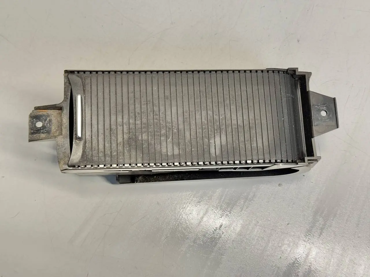 Ablagefach Getränkehalter Rollo Golf 5 VW Golf 5 1K1 1,9 TDI 2006 1K0862531A