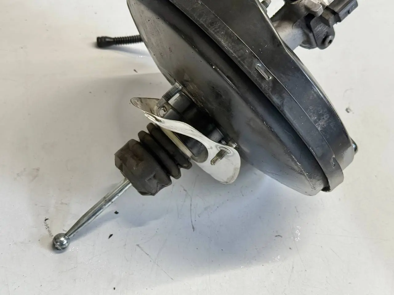 Bremskraftverstärker Golf 5 1K1 1,9 TDI VW Golf 5 1K1 1,9 TDI 2006 1K1614105AQ