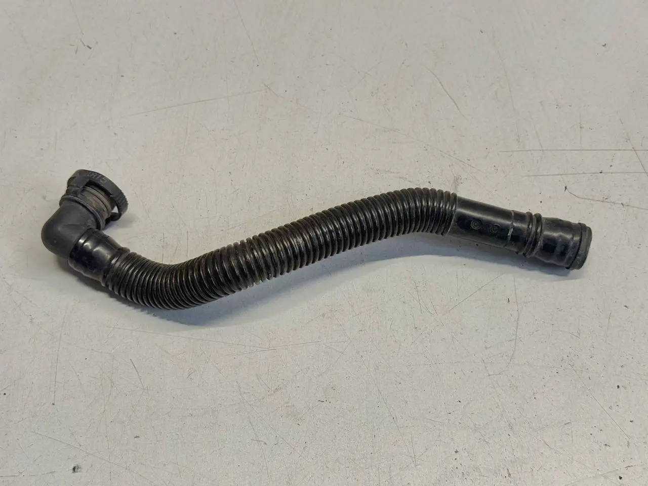 Wasserkuehlung Mittelrohr Schlauchleitung VW Polo V 6C 1,2 TSI 2015 6C0129637B