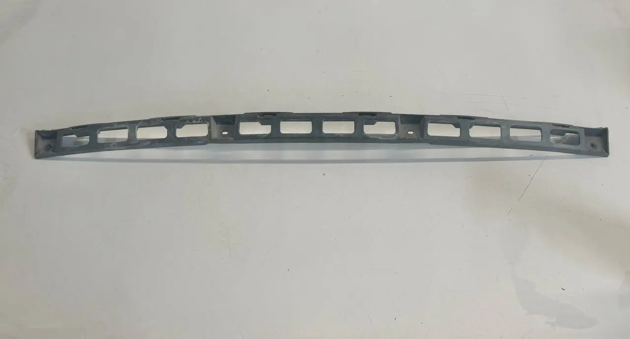 Stoßstangenhalter Führung Mitte hinten V VW Polo V 6R 1,2 TSI 2010 6R6807863B