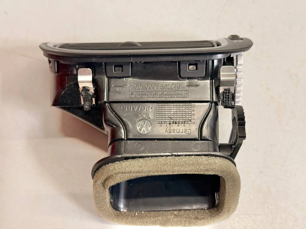 Luftdüse Armaturenbrett Polo V 6R 1,2 TSI VW Polo V 6R 1,2 TSI 2010 6R0819704