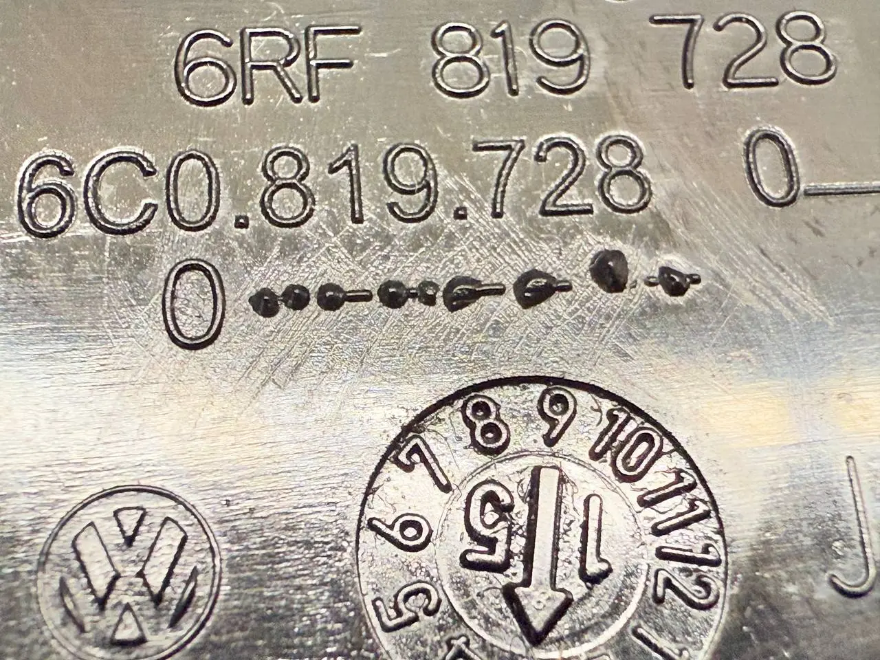 Lüftungsdüse, Luftauslass vorne Mitte V VW Polo V 6C 1,2 TSI 2015 6RF819728