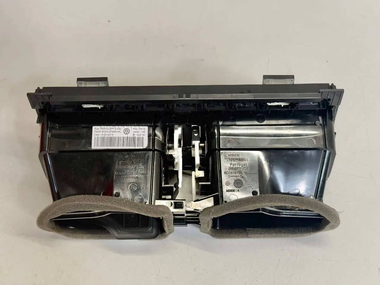 Lüftungsdüse, Luftauslass vorne Mitte V VW Polo V 6C 1,2 TSI 2015 6RF819728