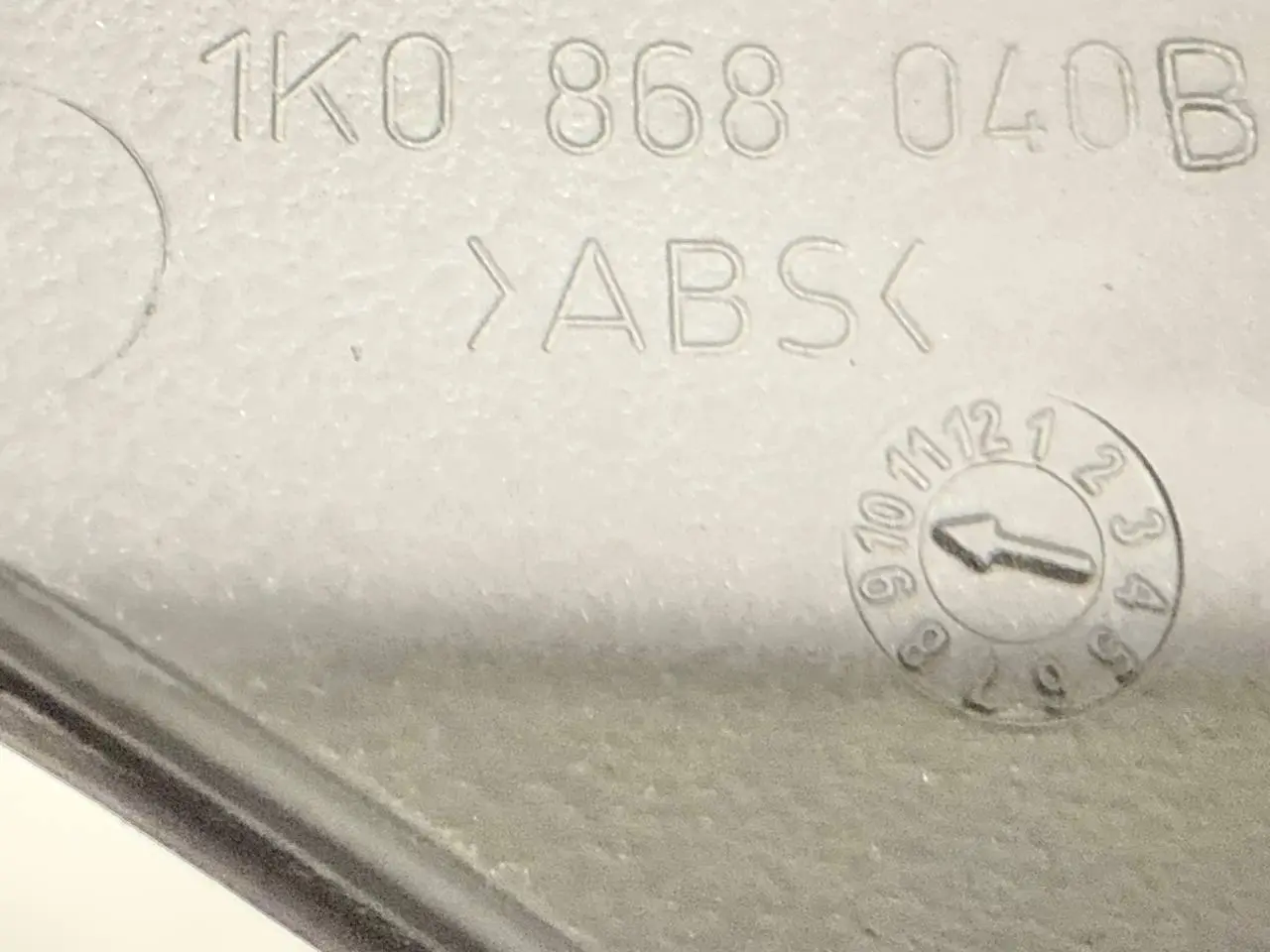 Türgriffblende vorne rechts 5 Variant Golf 5 Golf 5 1K1 1,9 TDI 2006 1K0868040B