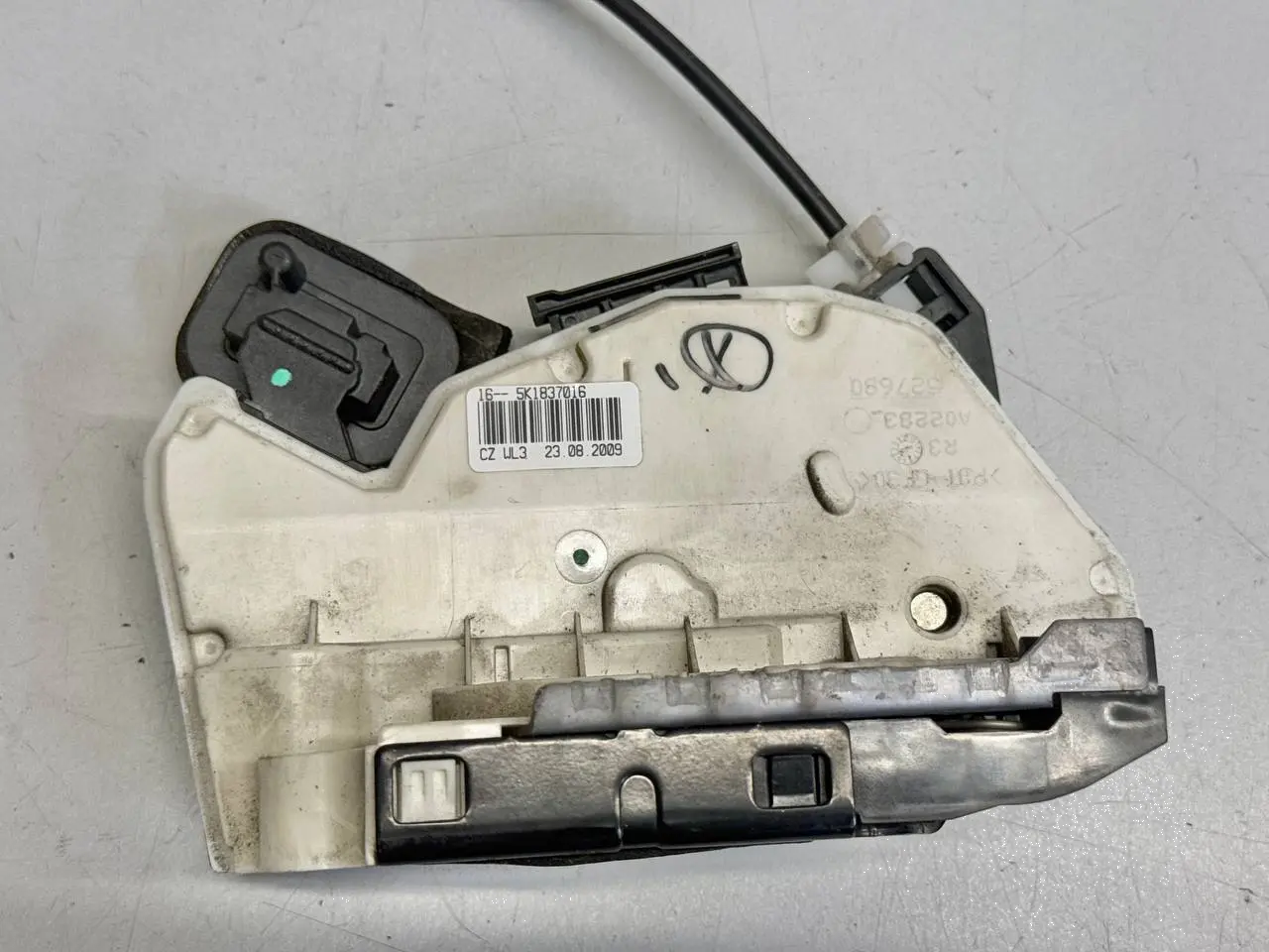 Türschloss vorne rechts, Fangschloss Golf 4 VW Polo V 6R 1,2 TSI 2010 5K1837016