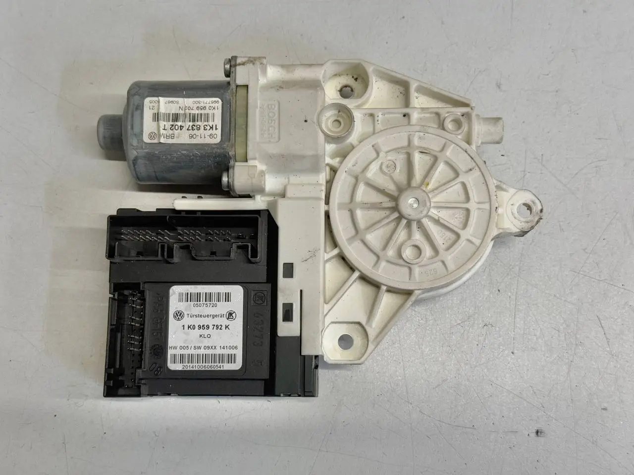 Elektrischer Fensterhebermotor rechts vorne Golf 5 1K1 1,9 TDI 2006 1K0959792K