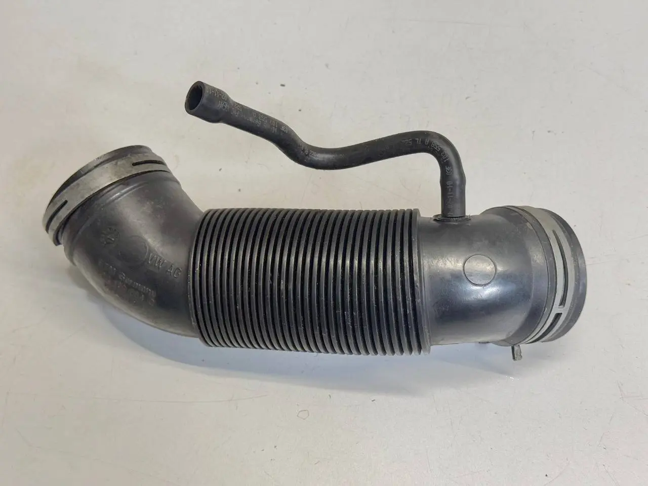 Luftschlauch Ansaugstutzen VW Polo V 6R 1,2 TSI 2010 6R0129684C