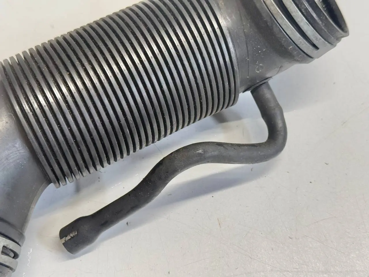 Luftschlauch Ansaugstutzen VW Polo V 6R 1,2 TSI 2010 6R0129684C