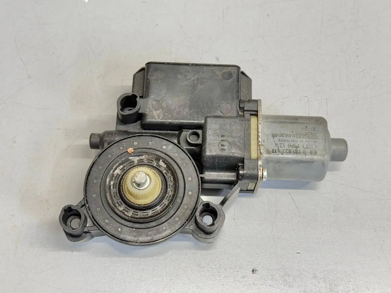 Fensterhebermotor elektrisch hinten rechts VW Polo V 6R 1,2 TSI 2010 959812F