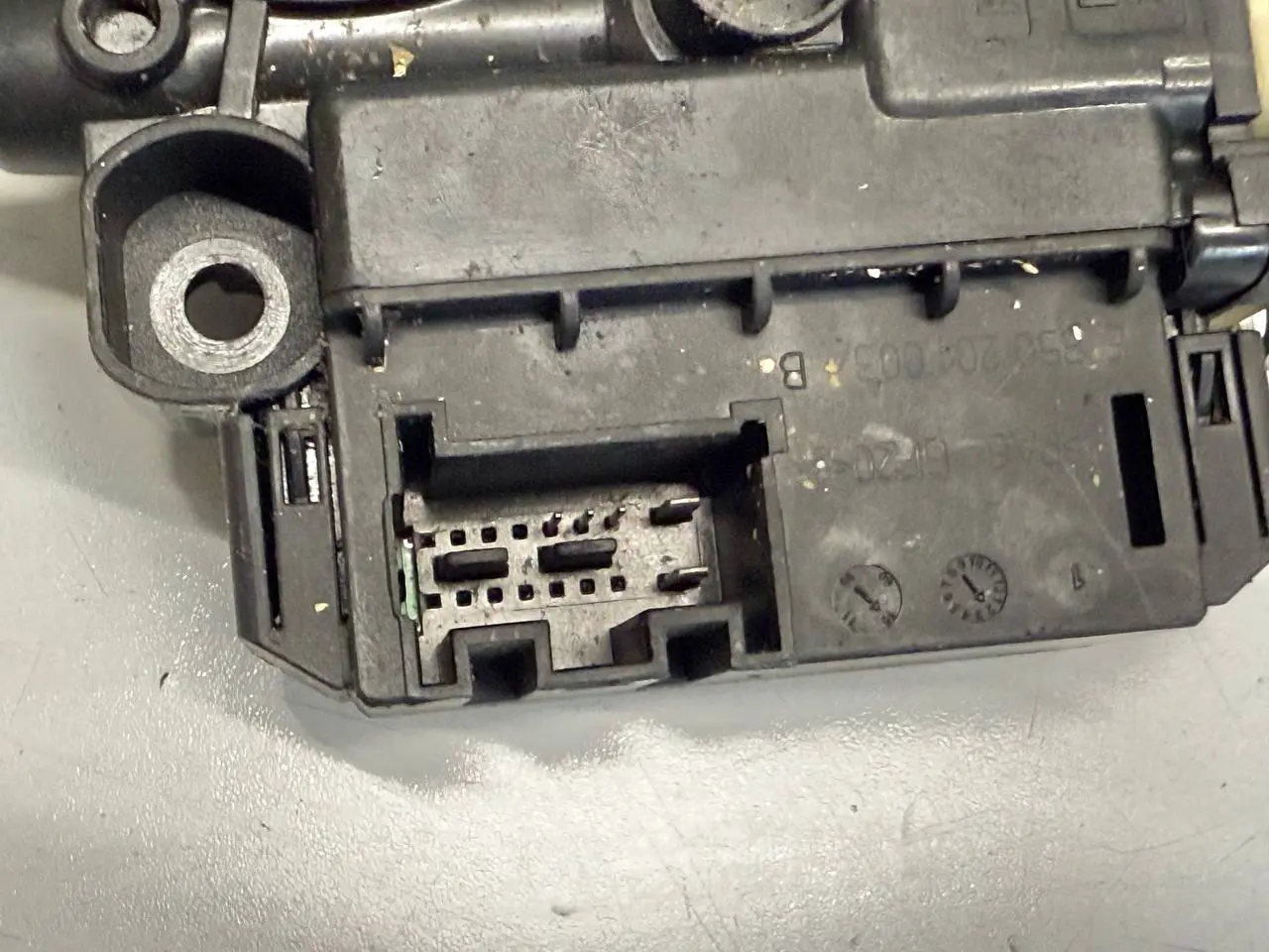 Fensterhebermotor elektrisch hinten rechts VW Polo V 6R 1,2 TSI 2010 959812F