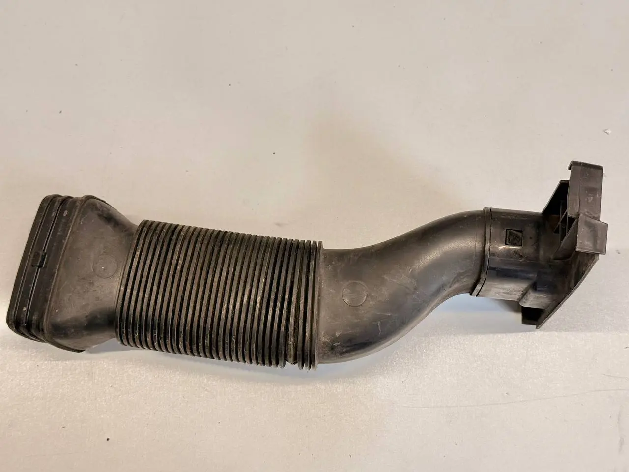 Luftansaugstutzen Luftführung VW Polo V 6R 1,2 TSI 2010 6R0129618F