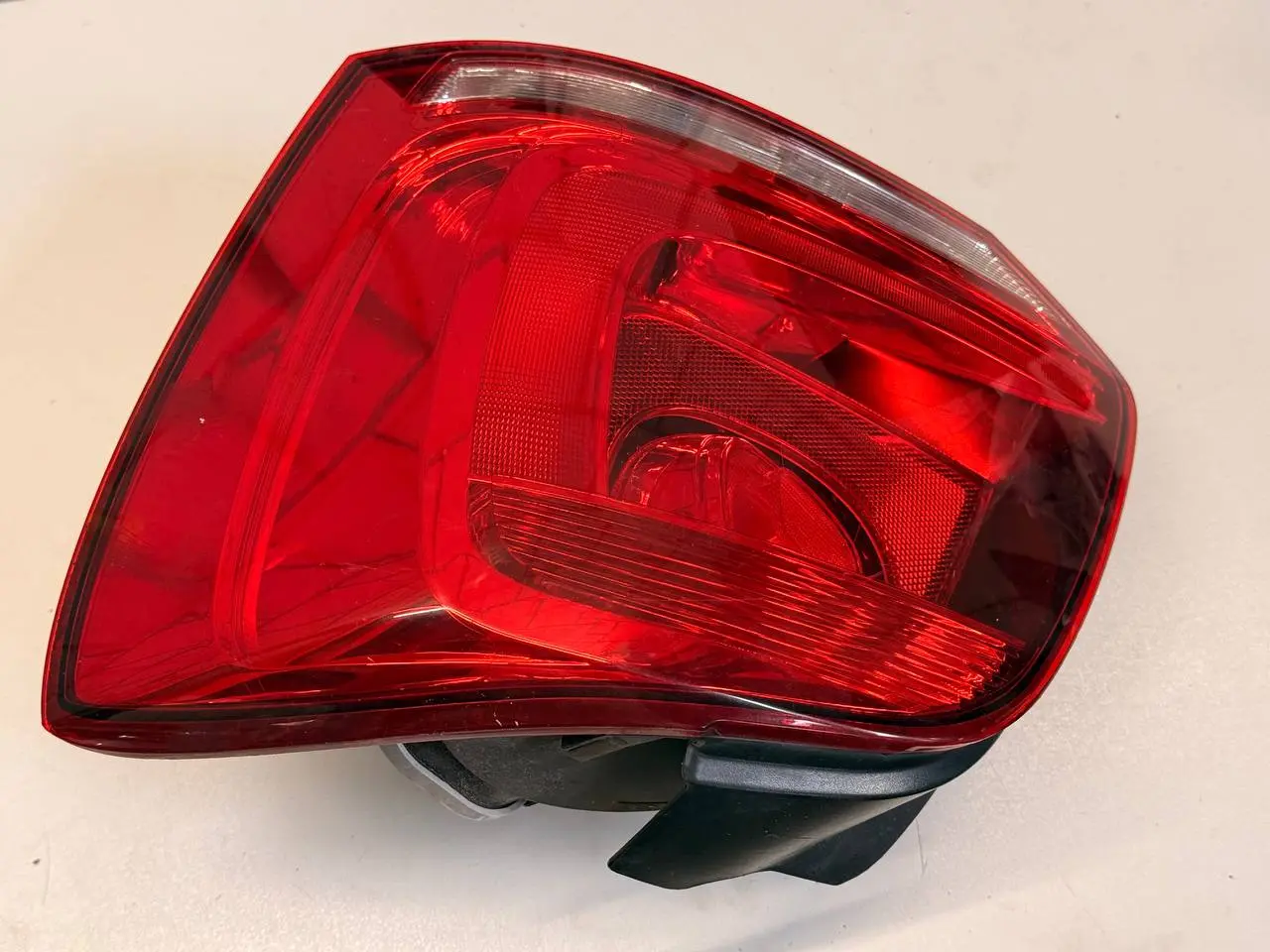 Heckleuchte Rücklicht rechts für V Polo V VW Polo V 6R 1,2 TSI 2010 6R0945112B