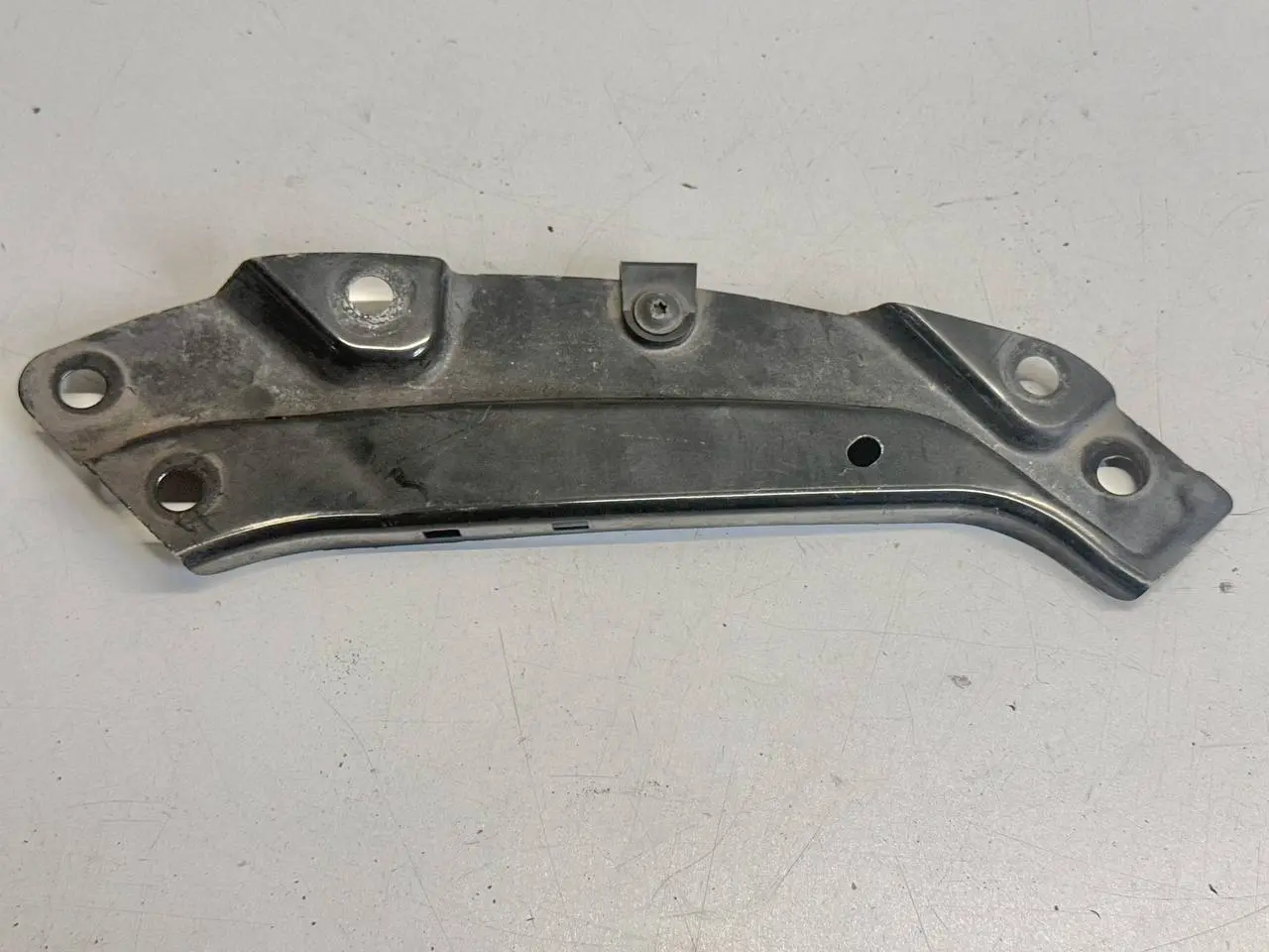 Scheinwerferträger rechts Polo V 6R 1,2 VW Polo V 6R 1,2 TSI 2010 6R0805932C
