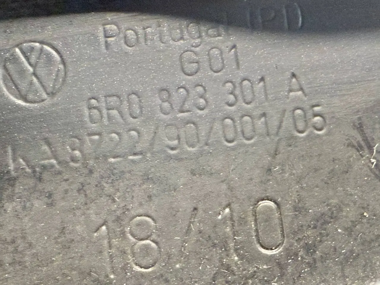 Klappscharnier Scharnier für Motorhaube V VW Polo V 6R 1,2 TSI 2010 6R0823302A