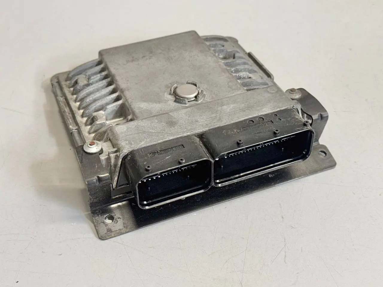 Motorsteuergerät Steuergerät ECU 1.2 105PS VW Polo V 6R 1,2 TSI 2010 03F906070D