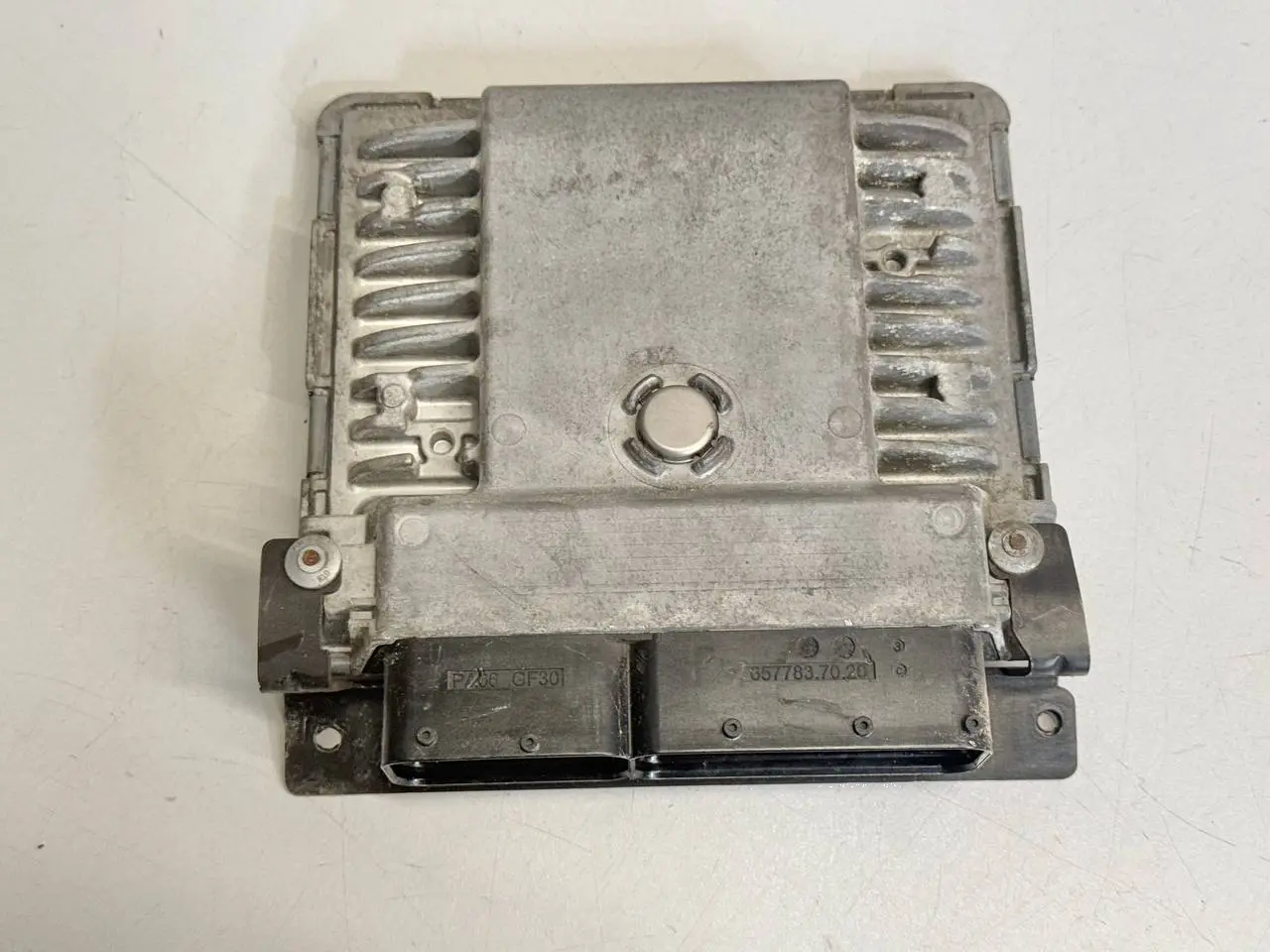 Motorsteuergerät Steuergerät ECU 1.2 105PS VW Polo V 6R 1,2 TSI 2010 03F906070D