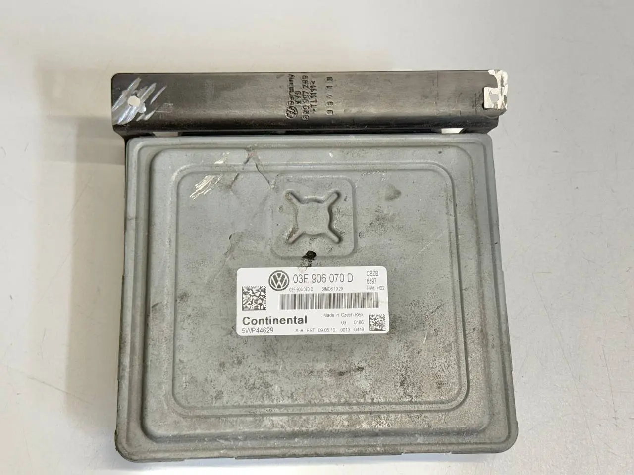 Motorsteuergerät Steuergerät ECU 1.2 105PS VW Polo V 6R 1,2 TSI 2010 03F906070D