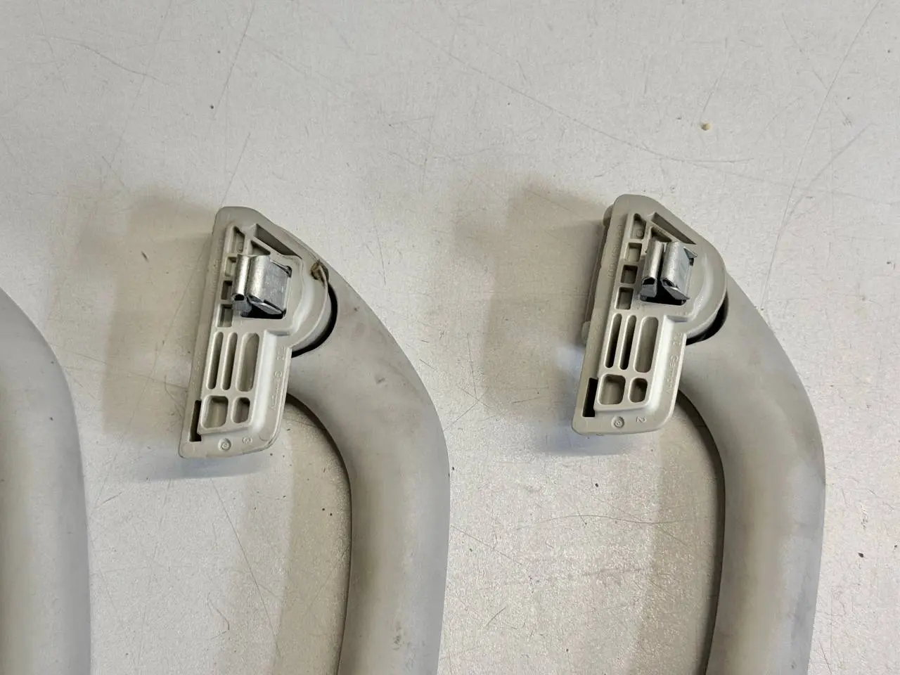 Haltegriff Angstgriff Dachgriff Innendach V VW Polo V 6R 1,2 TSI 2010 690857601