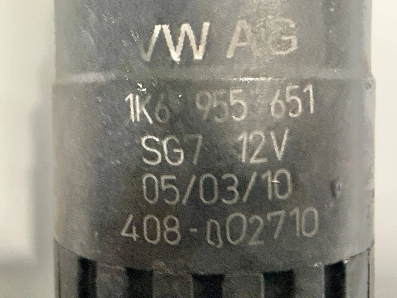 Wischwasserpumpe Scheibenwaschpumpe Polo 6R VW Polo V 6R 1,2 TSI 2010 1K6955651